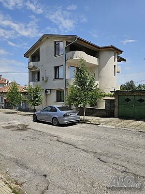 Продавам масивна къща в гр. Велики Преслав