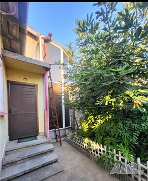 Продава се двуетажна къща на Царете в гр. Добрич за 112 000 €