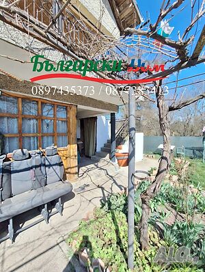 Продава се двуетажна къща в с. Паскалево, обл. Добрич за 85 000 €