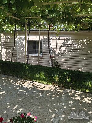 Продава се двуетажна къща в кв. Рилци, гр. Добрич за 182 000€.