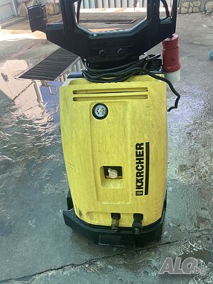Продавам водоструйка Керхер 1090