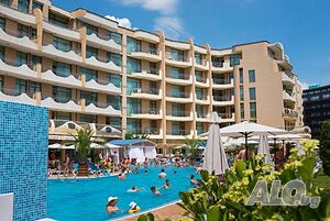 Просторно студио за продажба в комплекс Grenada, Слънчев бряг | Само на 150 м от плажа