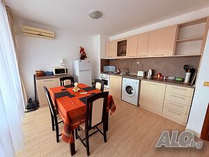Апартамент с 1 спалня, комплекс Етъра 2, гледка море и басейн в Свети Влас — снимка 8