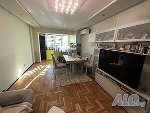 4-стаен апартамент в ж.к Люлин - 8
