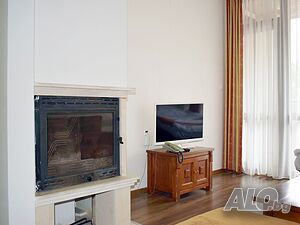 Едноспален апартамент с камина за продажба в апарт-хотел в Банско
