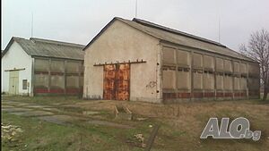 Прлдава два склада