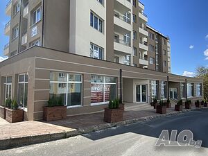 Търговски площи под наем в нова жилищна сграда с АКТ 16