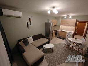 Двустаен апартамент до Мол Плаза