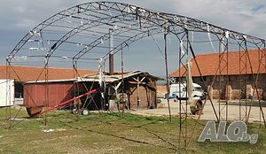 Метална оранжерия