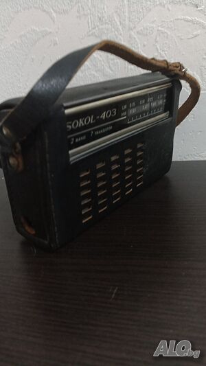Продавам Ретро Радио SOKOL-403