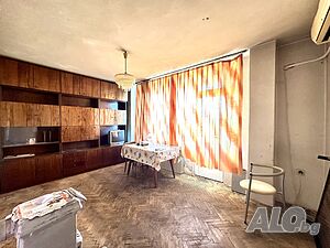 Тристаен апартамент за продажба