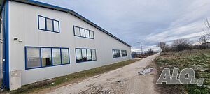 Самостоятелна сграда на главен пт в с. Труд, обл. Пловдив