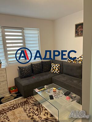 Слънчева гарсониера за продажба в саниран блок кв. Струмско!