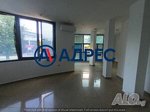 Офис в центъра под наем