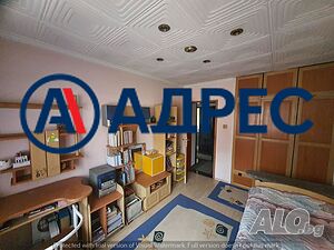 Двуетажна масивна къща за продажба в района на Стадиона!