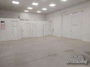 Складово помещение в широк център в зоната над автогарата