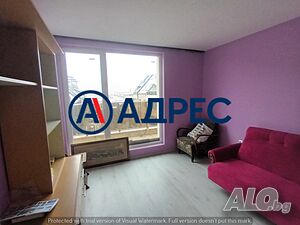 Двустаен апартамент в идеалния център за продажба!