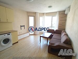 Тристаен апартамент на метри от идеалния център под наем!