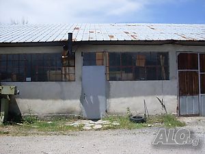 Действащ цех за мебели в с. Зелен дол
