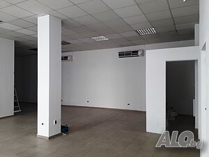 Магазин в централната зона на града