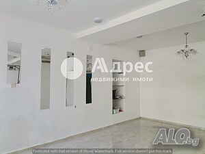 Помещение с лице на ЦЕНТРАЛНА улица за продажба!