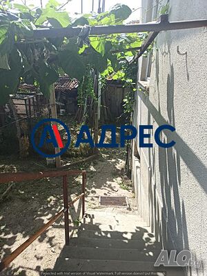 Къща за продажба в с. Стоб