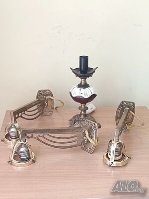 Стари месингови лампи