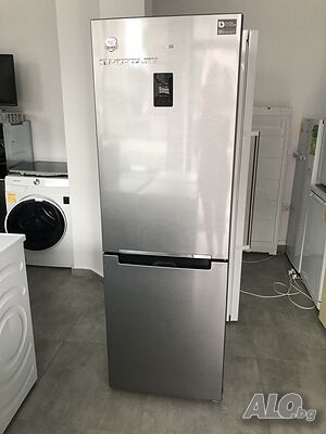 Хладилник с фризер Samsung