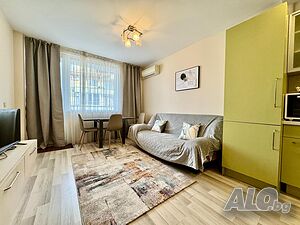 Двустаен апартамент под наем в Лазур