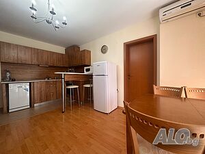 Продавам хубав двустаен в Империал Форт