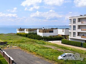 Двустаен с гледка море дългосрочно и краткосрочно