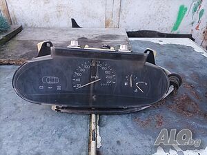 Километраж за Форд Фиеста 1.3 бензин. 97 год.