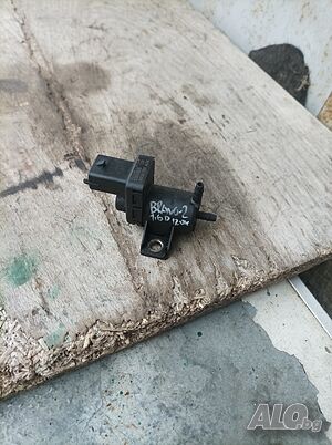 Вакуум клапан Фиат Браво 2 1.6 D Multijet. 120 кс. 2009 год.