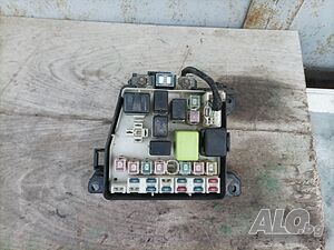 Бушонно табло бушониера за Мазда 323 f 1.3 бензин. 75 кс. 99 год.