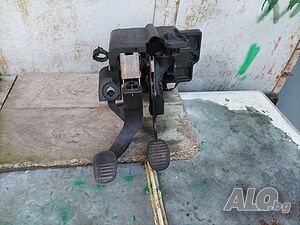 Педал съединител. Педал спирачен за Фиат Браво 2 1.6 D Multijet. 120 кс. 2009 год.