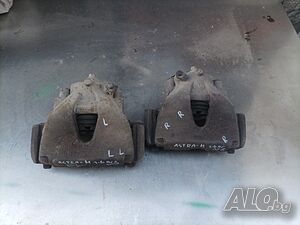 Предни спирачни апарати за Опел Астра h 1.6 бензин. 116 кс. 2009 год. Z16XER.