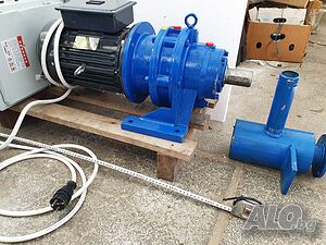 НОВ Мотор-редуктор 4 kW / 220V за сондажна машина + електрическо табло и водна глава