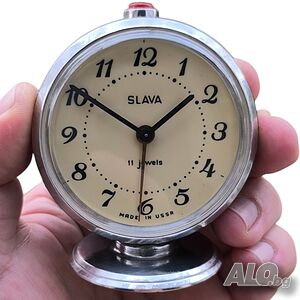 Ретро механичен будилник Slava (обслужен)