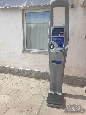 продавам професионална медицински машина за измерване на тегло от кръвно височина и фат