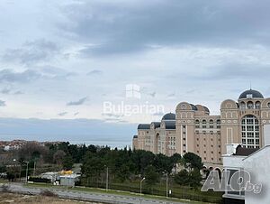 Обзаведен малък апартамент с една спалня с гледка море на 300 метра от плажа Двустаен апартамент 59 кв.м Тухла | Апартаменти | Свети Влас
