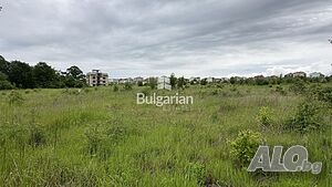 Урегулиран имот в близост до плажа