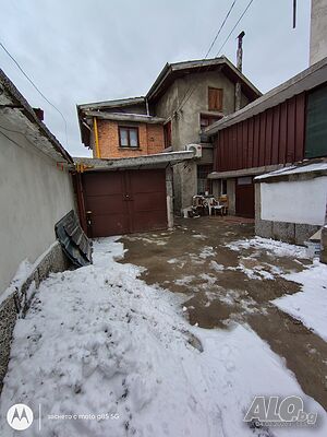Продавам къща Самоков