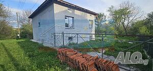 Къща в с. Равнище