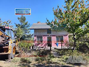 Къща в с. Гълъбовци 105 м² и двор 600m²
