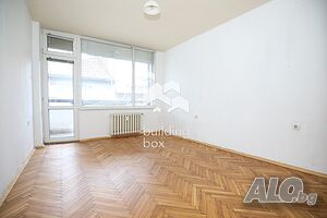 3-стаен апартамент в Център