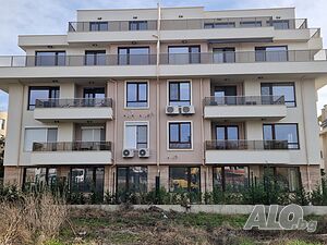директна продажба преустроен в тристаен с акт 16, плаж на 150м, тих район