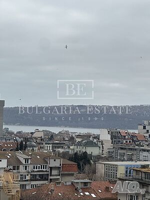 Просторен 3-стаен апартамент в района на Нептун, гр. Варна - 90 кв. м