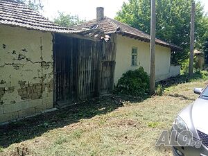 къща в ломци