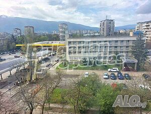 Апартамент с топ локация в Хиподрума