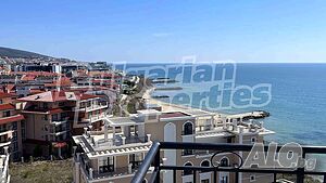 Дизайнерски апартамент с уникална гледка в емблематичния комплекс Sea Wind